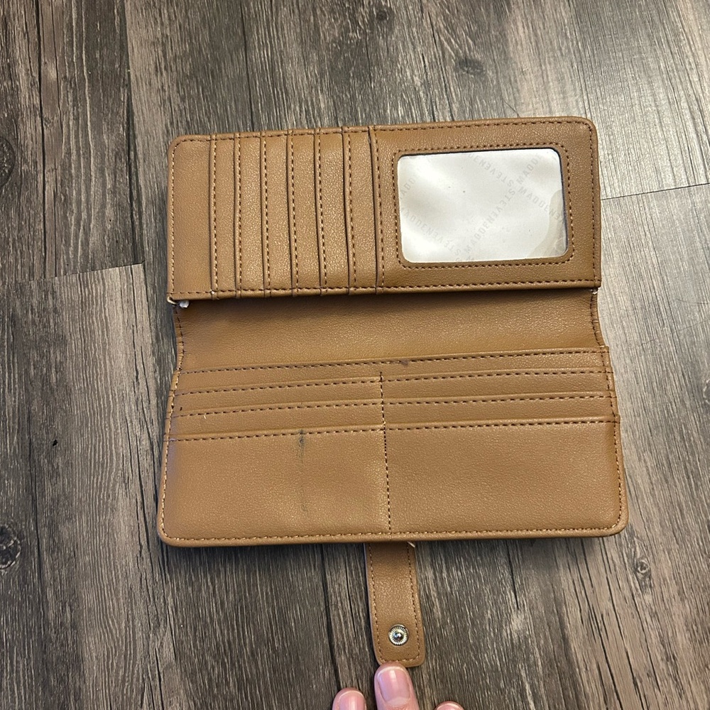 Steve Madden Camel Polyurethane Wallet - Picture 5 of 11